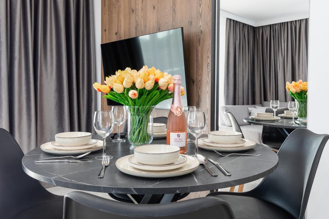 Sun Towers Lux Apartments By Renters Prestige Swinoujscie Bagian luar foto