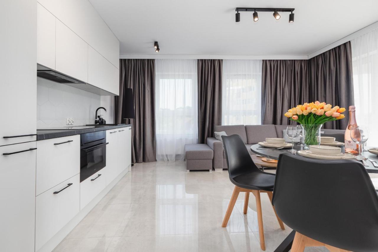 Sun Towers Lux Apartments By Renters Prestige Swinoujscie Bagian luar foto