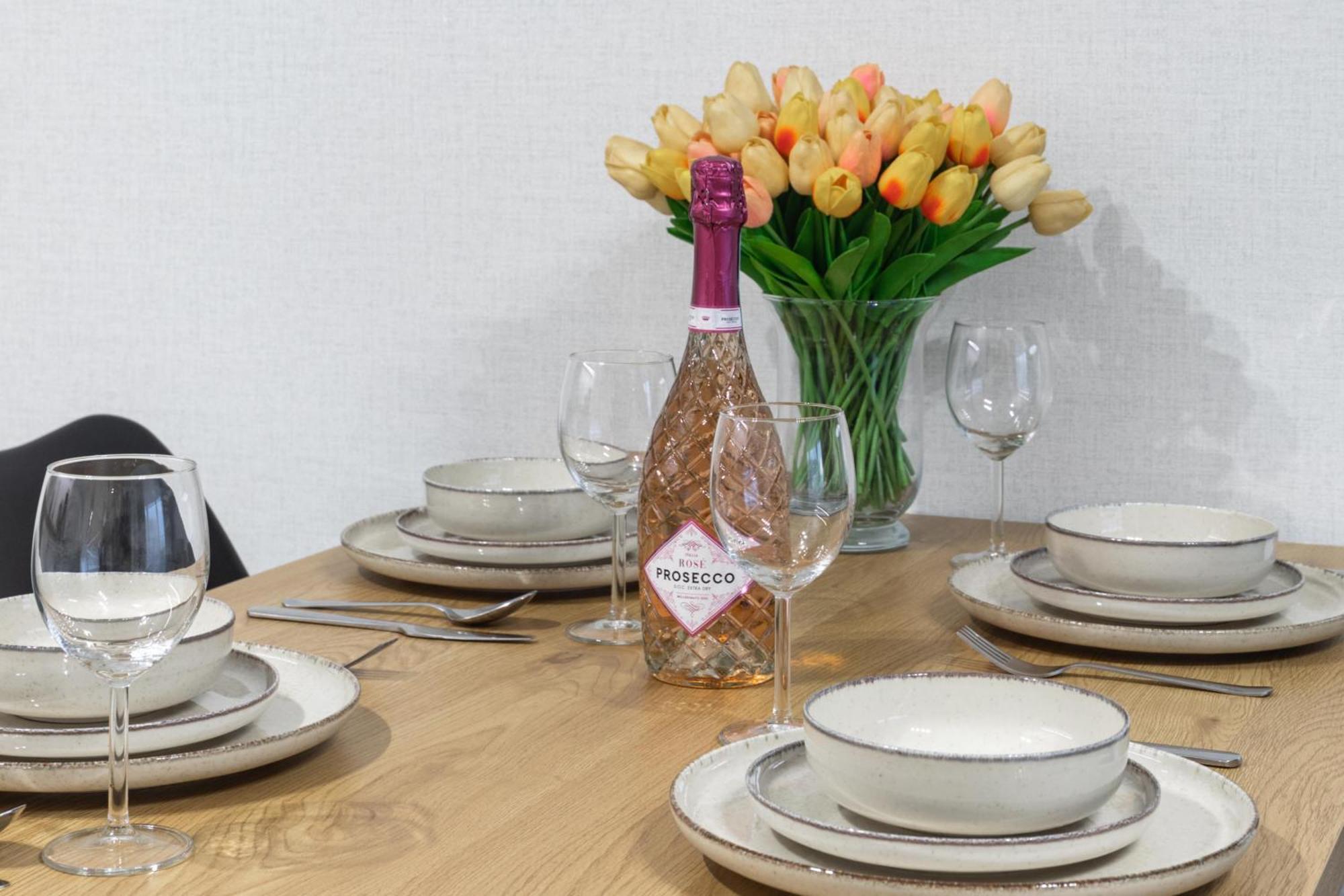 Sun Towers Lux Apartments By Renters Prestige Swinoujscie Bagian luar foto